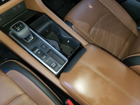 Certified 2024 Nissan Pathfinder Platinum image 28