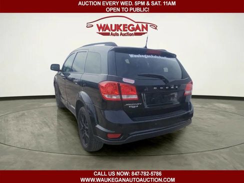 Used 2019 Dodge Journey SE image 6