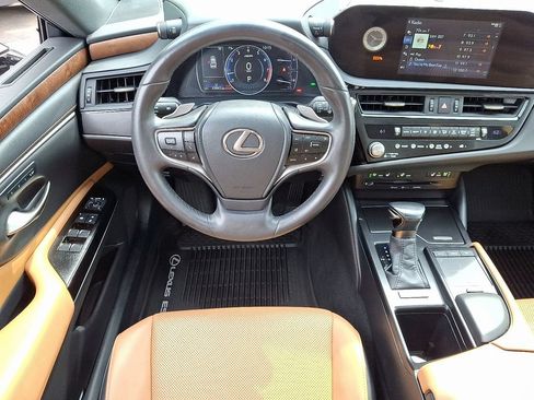 Used 2022 Lexus ES 350 w/ Premium Package FWD image 11