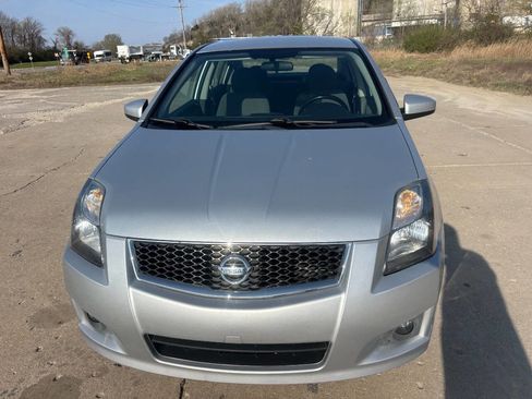 Used 2010 Nissan Sentra 2.0 SR w/ Convenience Pkg image 3