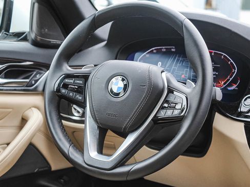 Certified 2023 BMW 530i w/ Premium Package image 15