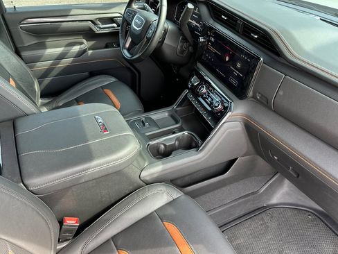 Used 2024 GMC Sierra 2500 AT4 w/ AT4 Premium Plus Package image 16