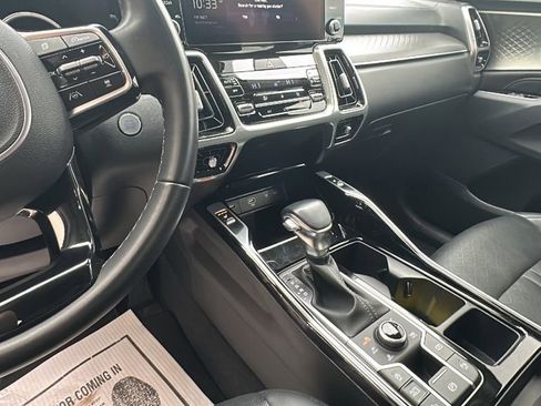 Used 2023 Kia Sorento SX image 14