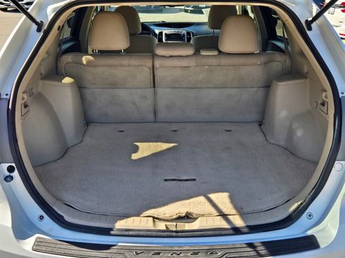 Used 2010 Toyota Venza FWD image 21