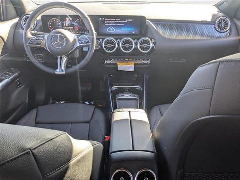 New 2025 Mercedes-Benz GLA 250 image 12
