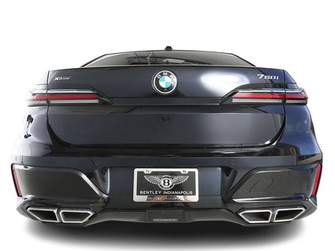 Used 2023 BMW 760i xDrive w/ Executive Package AWD/4WD image 11