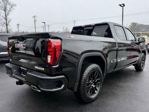 Used 2025 GMC Sierra 1500 Elevation w/ Elevation Premium Package image 9