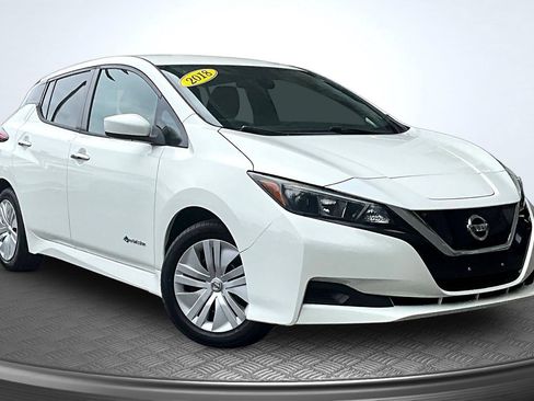 Used 2018 Nissan Leaf S w/ S Charge Package FWD image 2