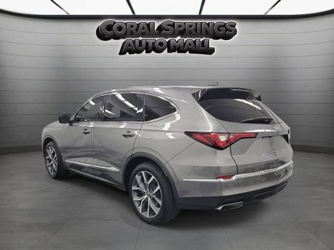 Used 2023 Acura MDX w/ Technology Package FWD image 4