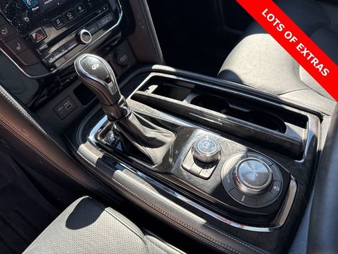 Used 2021 INFINITI QX80 Luxe image 23