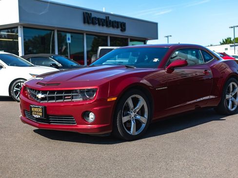 Used 2010 Chevrolet Camaro SS w/ RS Package RWD image 4