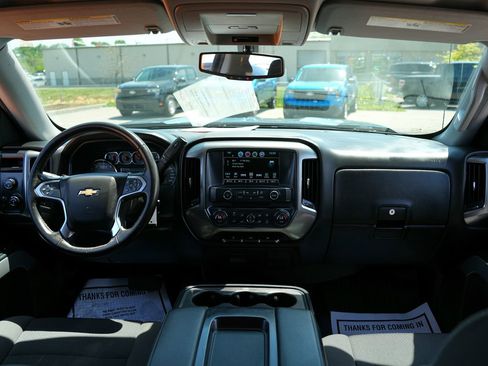 Used 2018 Chevrolet Silverado 1500 LT w/ All Star Edition AWD/4WD image 11