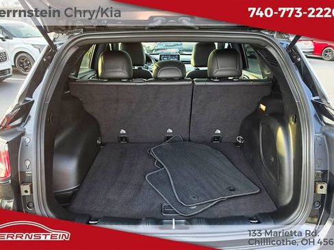 Used 2023 Jeep Compass Limited w/ Sun and Sound Group AWD/4WD image 25