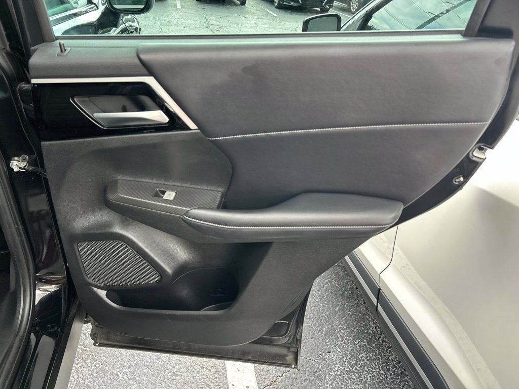 Used 2023 Mitsubishi Outlander SE Black Edition AWD/4WD image 45