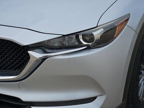 Used 2020 MAZDA CX-5 Touring FWD image 10