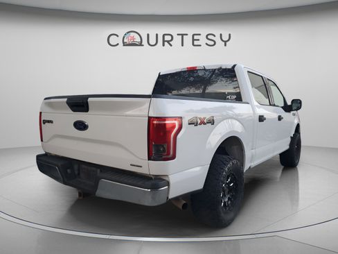 Used 2015 Ford F150 XLT AWD/4WD image 3