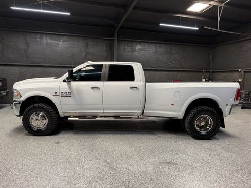 Used 2016 RAM 3500 Laramie w/ Cold Weather Group AWD/4WD image 2