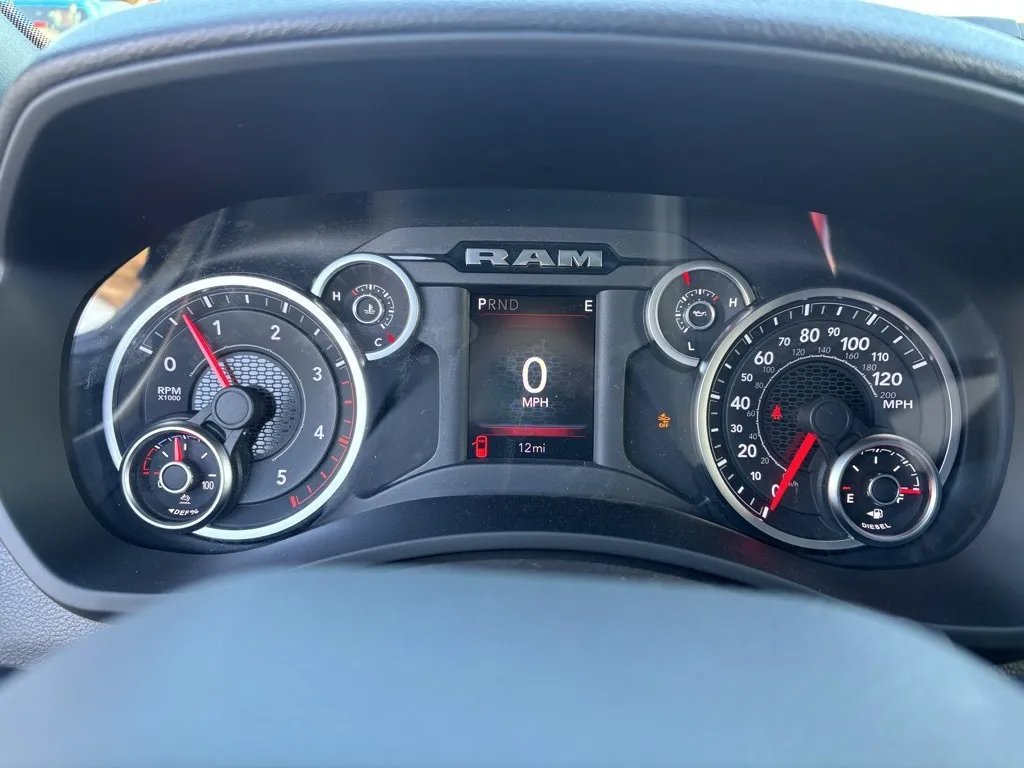 New 2026 RAM 2500 Tradesman AWD/4WD image 16