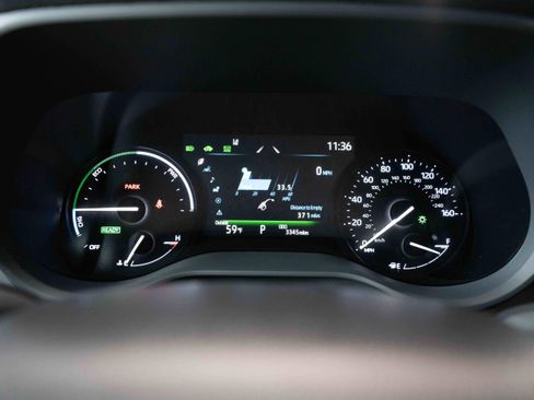 Used 2025 Toyota Sienna XLE w/ XLE Plus Package AWD/4WD image 16