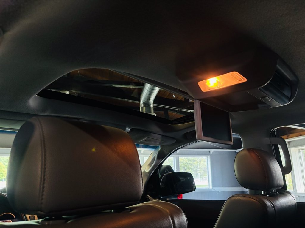 Used 2015 Toyota Sequoia Limited AWD/4WD image 35