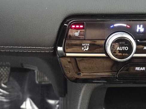 New 2026 Honda Pilot Touring image 13