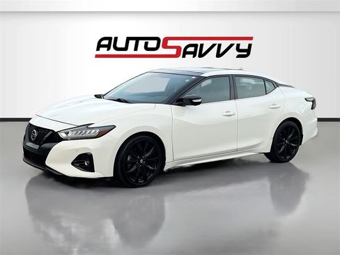 Used 2022 Nissan Maxima SR w/ Sport Mat Group image 3