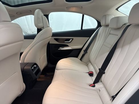 Used 2026 Mercedes-Benz E 350 Sedan image 20