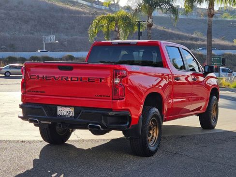 Used 2023 Chevrolet Silverado 1500 Custom Trail Boss w/ LPO, Dark Essentials Package image 5