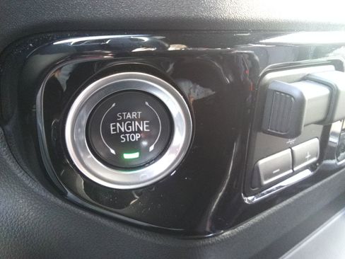 Used 2023 Chevrolet Silverado 1500 High Country w/ High Country Premium Package image 20