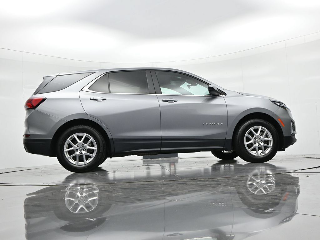 Used 2024 Chevrolet Equinox LT FWD image 22