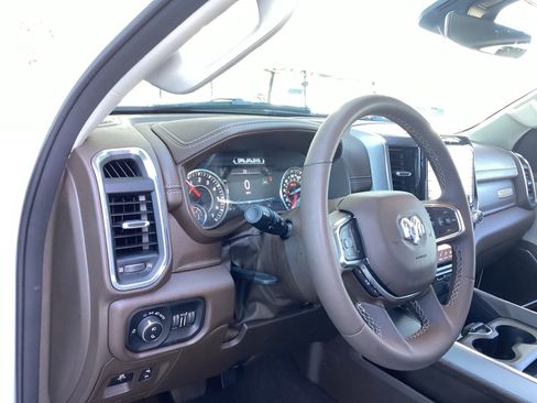 Used 2025 RAM 1500 Laramie image 11