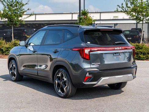 Used 2026 Kia Seltos S FWD image 5