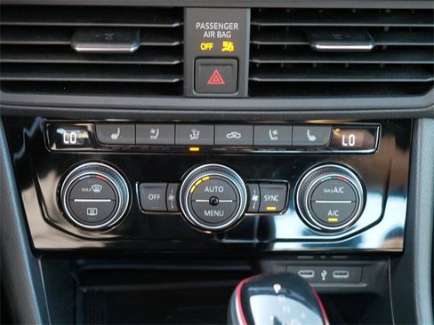 Certified 2023 Volkswagen Jetta GLI Autobahn image 28