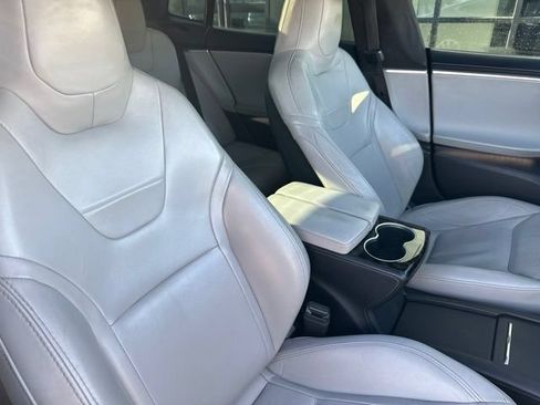 Used 2016 Tesla Model S AWD image 29