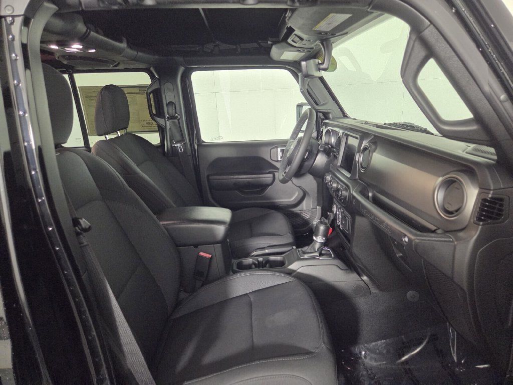 Used 2022 Jeep Wrangler Unlimited Sport AWD/4WD image 52