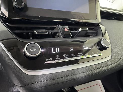 Used 2024 Toyota Corolla XLE image 20