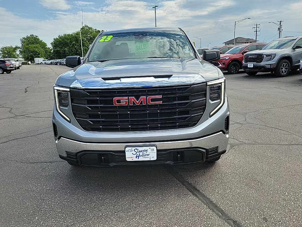 Used 2023 GMC Sierra 1500 Pro w/ Pro Value Package AWD/4WD image 2