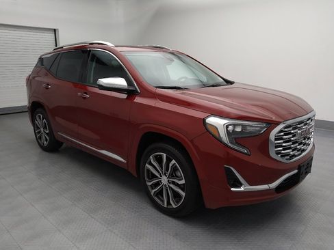 Used 2020 GMC Terrain Denali w/ Denali Premium Package image 11