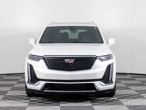 Used 2022 Cadillac XT6 Premium Luxury w/ Technology Package image 12