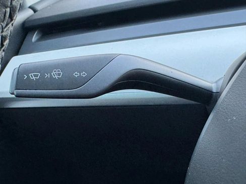 Used 2022 Tesla Model Y Performance AWD/4WD image 26