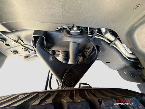 Used 2003 HUMMER H2 w/ Preferred Equipment Group image 38