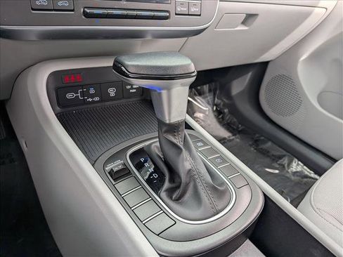 Used 2025 Hyundai Kona SEL FWD image 18