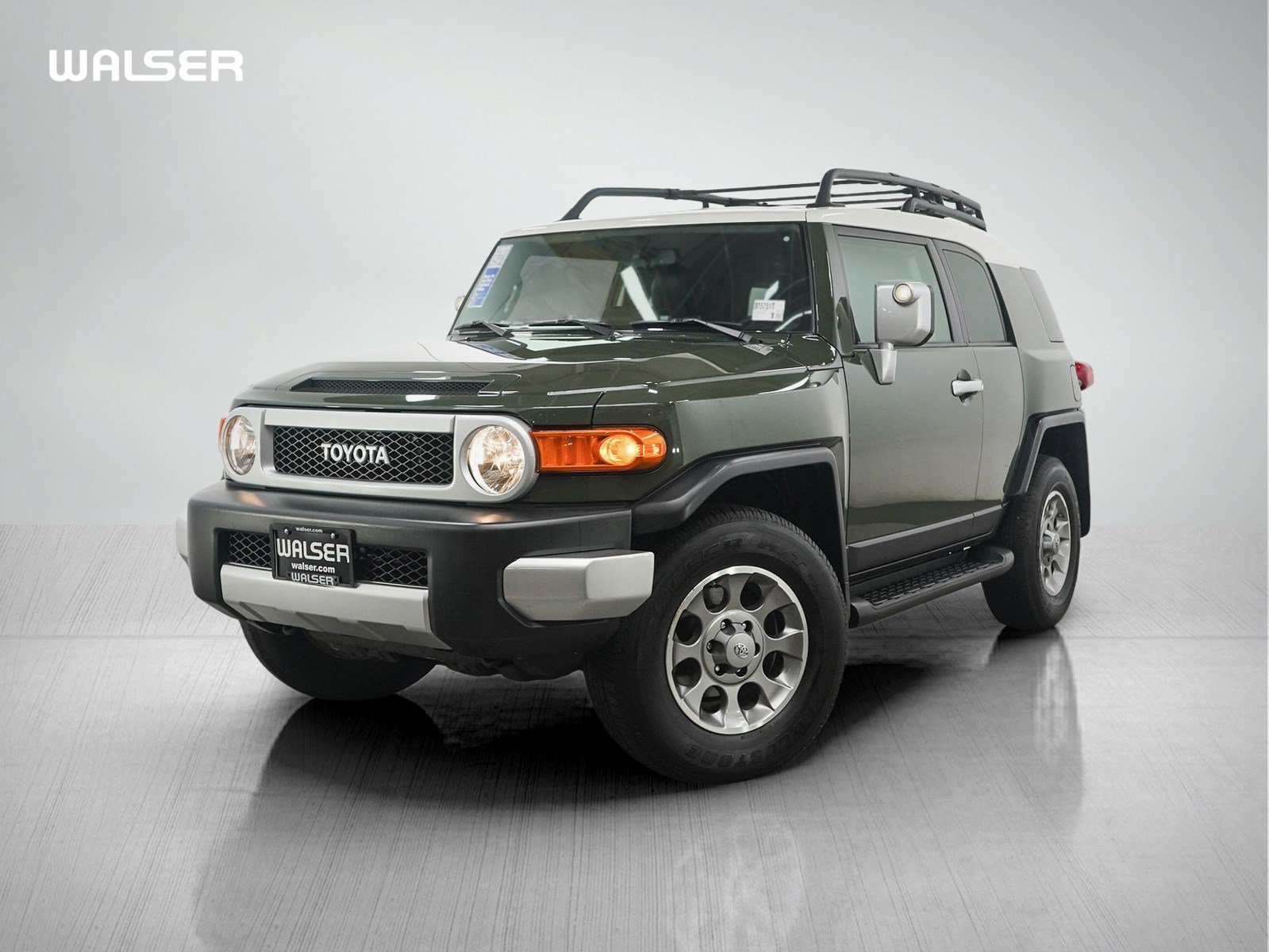 Used 2011 Toyota FJ Cruiser 4WD w/ Upgrade Pkg image 1