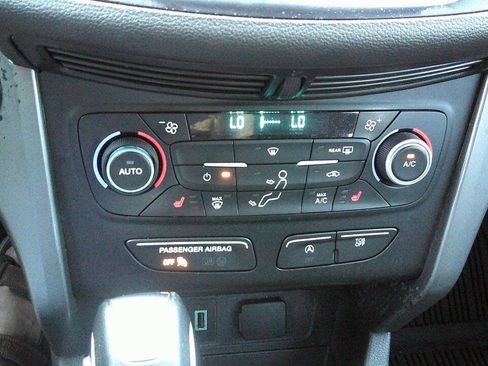 Used 2019 Ford Escape SEL AWD/4WD image 26