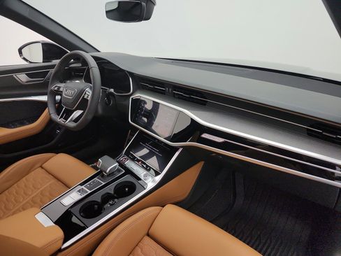 Used 2025 Audi RS 6 performance w/ Black Optic Package image 24