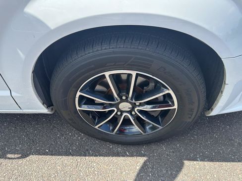Used 2016 Dodge Grand Caravan R/T FWD image 34