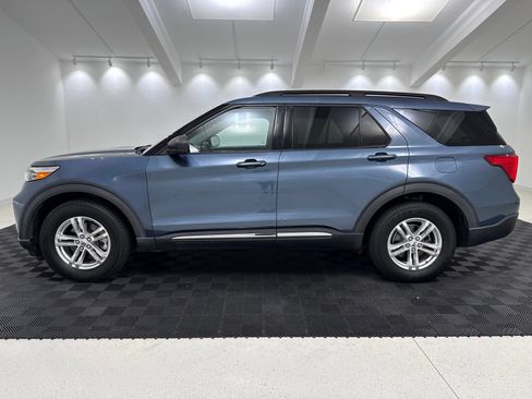 Used 2020 Ford Explorer XLT w/ Equipment Group 202A AWD/4WD image 4