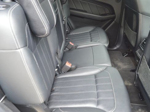 Used 2015 Mercedes-Benz GL 320 BlueTEC 4MATIC image 29