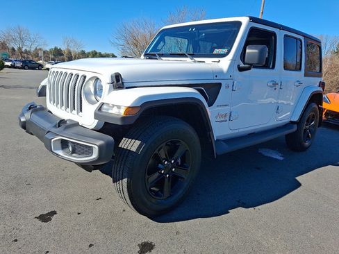 Used 2021 Jeep Wrangler Unlimited Sahara image 3