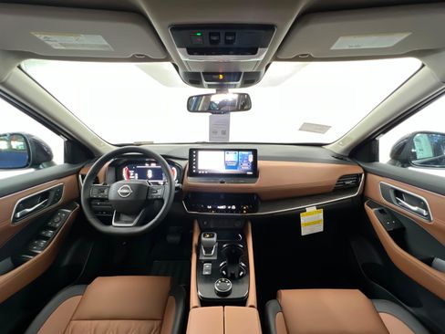 New 2026 Nissan Rogue Platinum AWD/4WD image 9